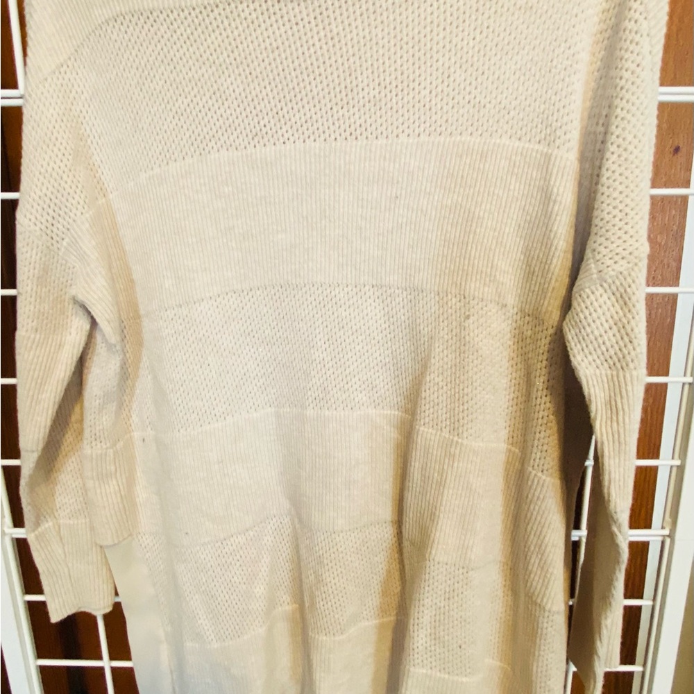 STYLUS Women's Cream Crew Neck Sweater